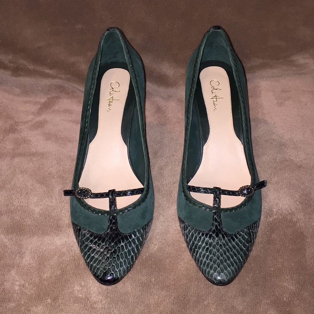 Cole Haan Sz 8.5B green suede/faux snake heels
